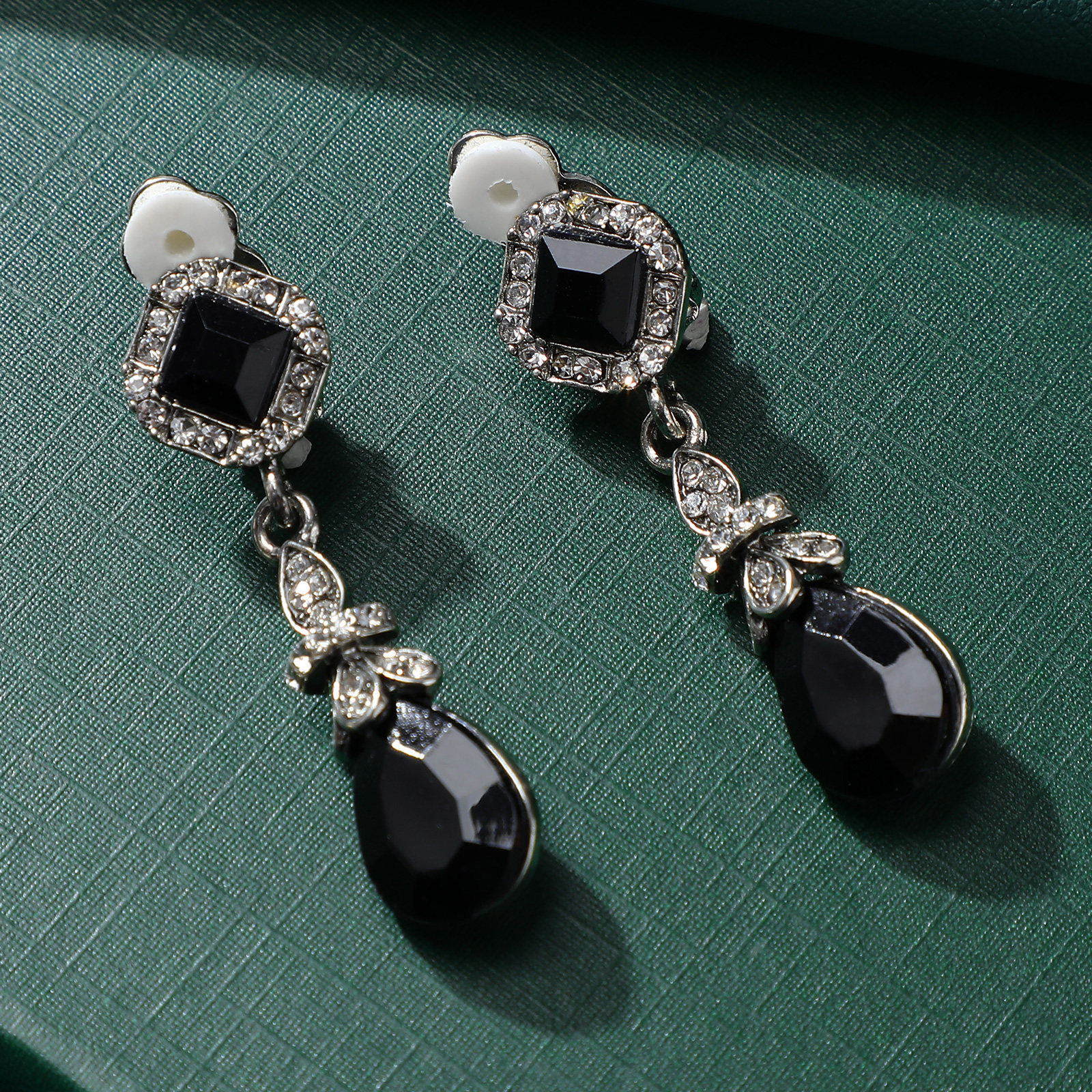 Women'S Accessories Gift Ideas - Pendant Black Ear Clips Vintage Earrings